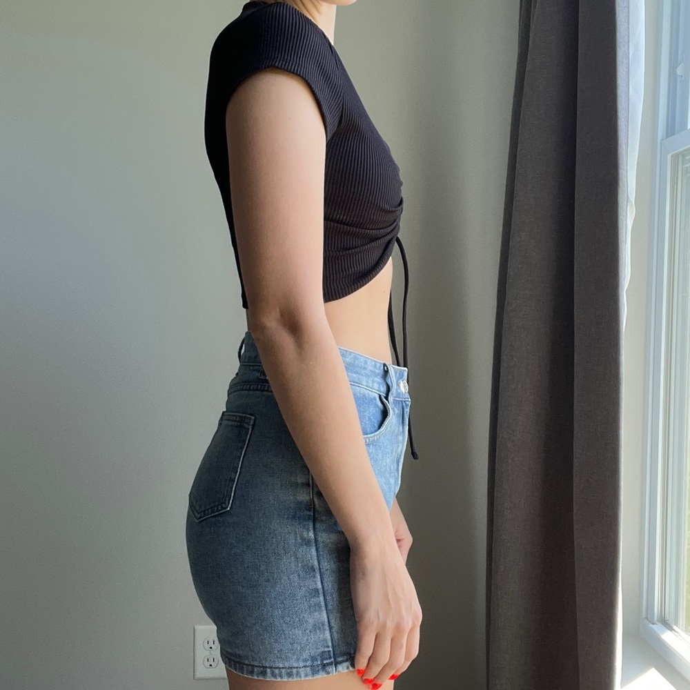 🔥H&M Ruched Top - Picture 8 of 11
